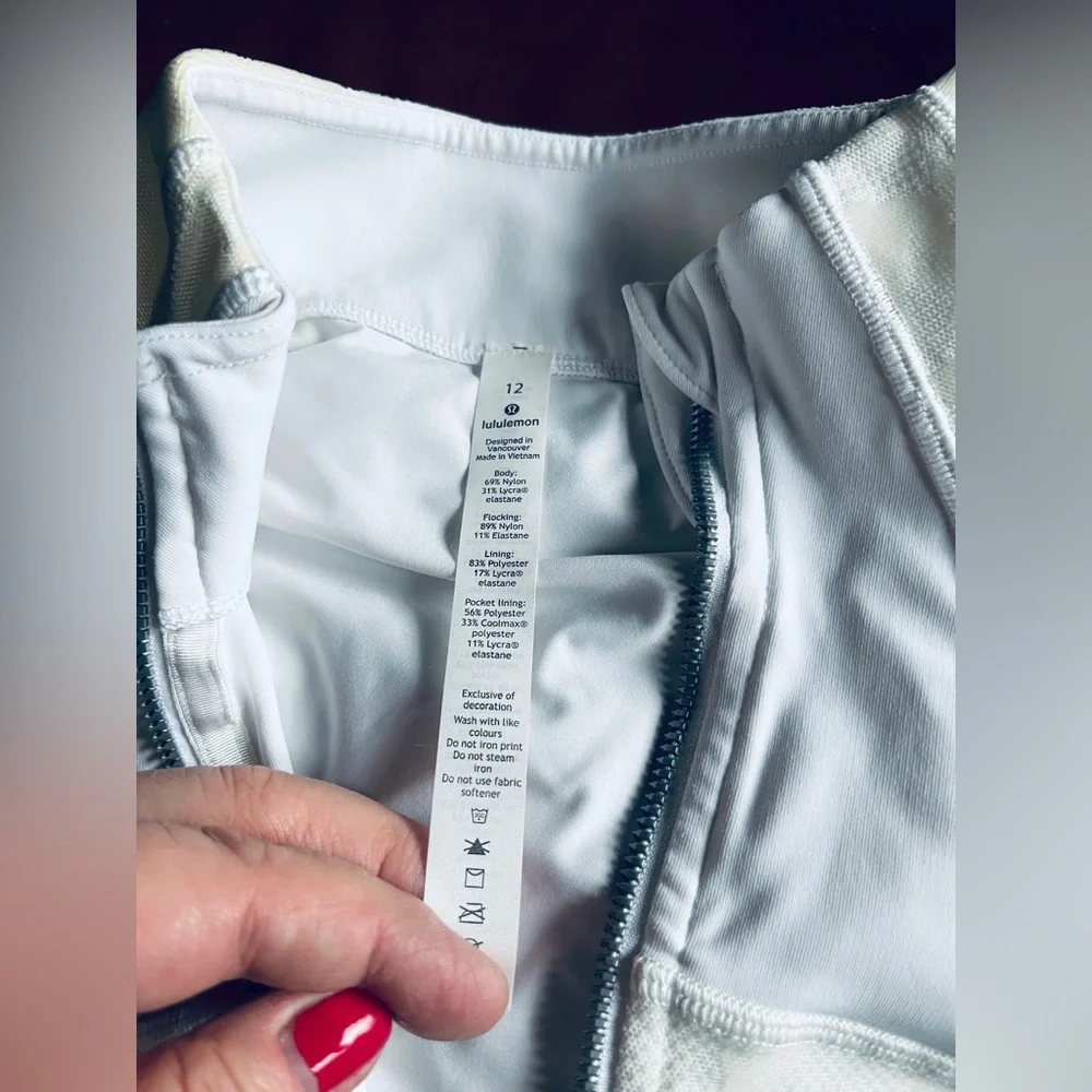 🍒LULULEMON LTD Edit DEFINE Jacket 12 VELVET FLOCKED White/Cream MESH ~ LUXTREME - Picture 4 of 11